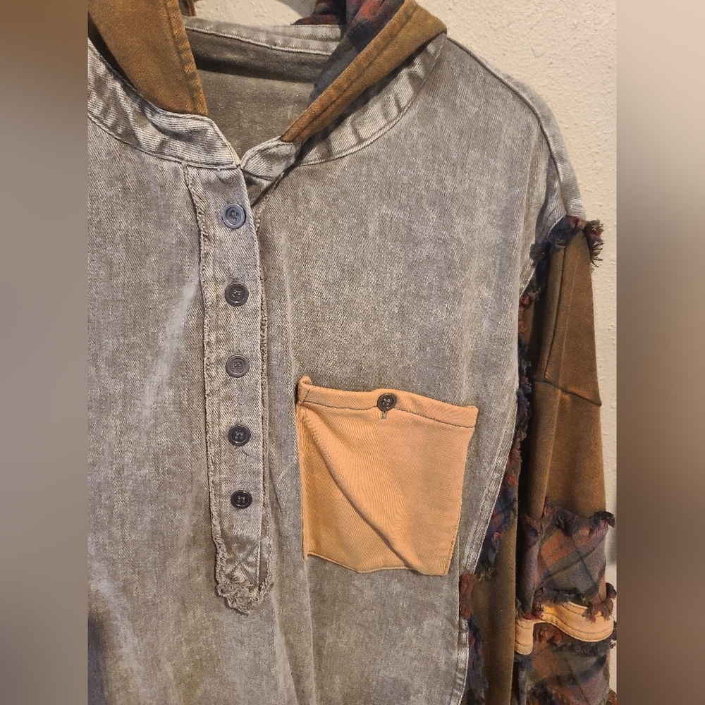New Oli & Hali Oversized Patchwork Mineral Wash Hoodie with Plaid Accents Sz M/L - Picture 8 of 16